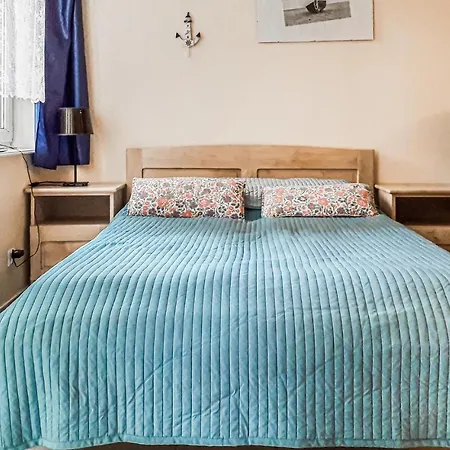 1 Bedroom Stunning In *