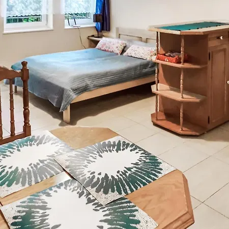 1 Bedroom Stunning In