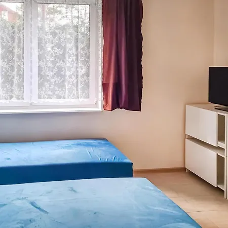 1 Bedroom Awesome In דירה *